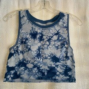 Tie dye blue/white Old Navy Spendex material tank